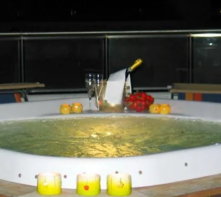 فندق Hotel Centrale 3*