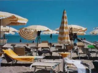 فندق Hotel Centrale 3*