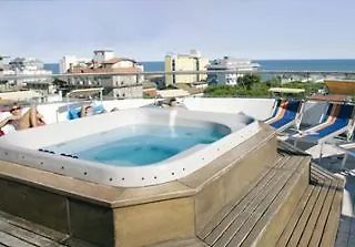 ホテル Hotel Centrale リド・ディ・イエゾロ