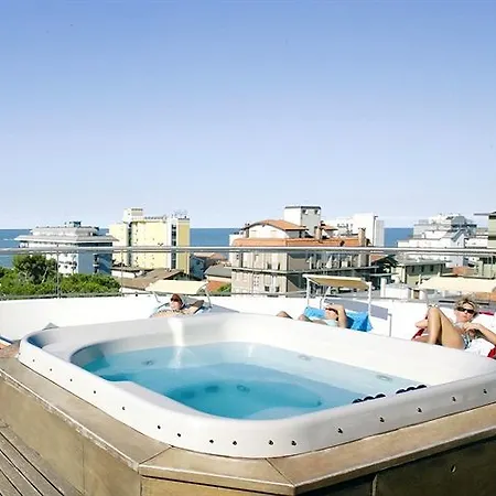ホテル Hotel Centrale 3*