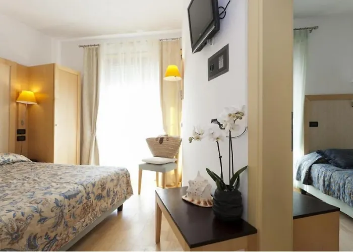 Hotel Centrale Ξενοδοχείο 3*
