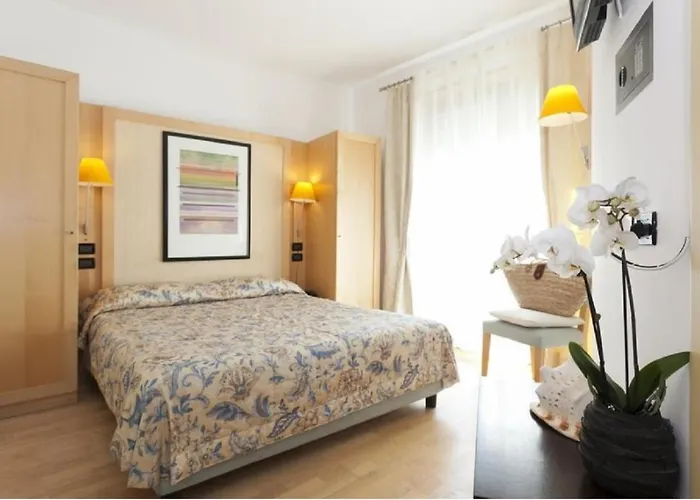 Hotel Centrale Ξενοδοχείο 3*