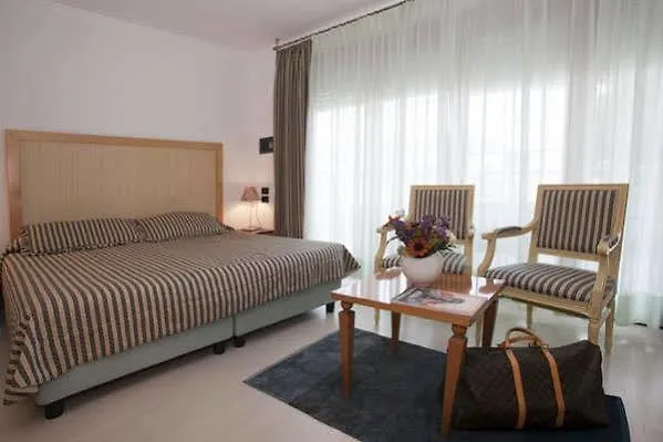 ホテル Hotel Centrale 3*