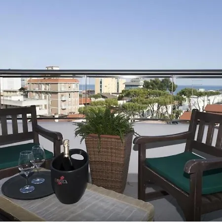 Hotel Centrale 3* Τζεσόλο Λίντο