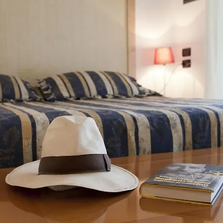 ホテル Hotel Centrale