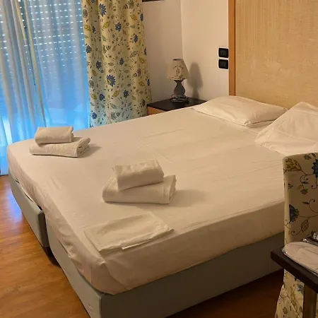 Ξενοδοχείο Hotel Centrale 3*
