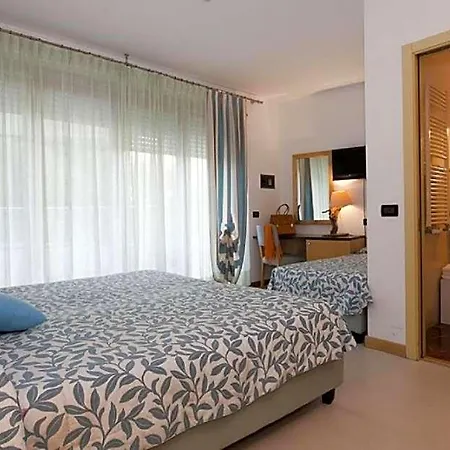 Hotel Centrale فندق