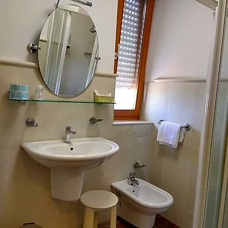 فندق Hotel Centrale ليدو دي يسولو