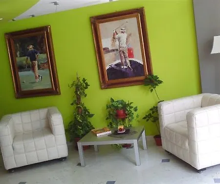 فندق Hotel Centrale 3*