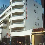 Hotel Centrale 3* 리도 디 예솔로